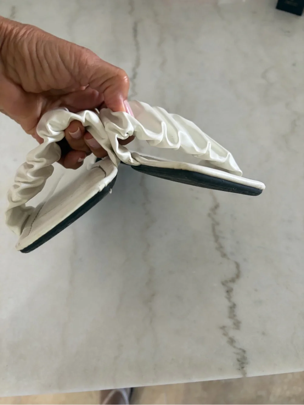 The Unbranded Brand soft white